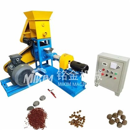 Machine voor het maken van kleine hondenvoer